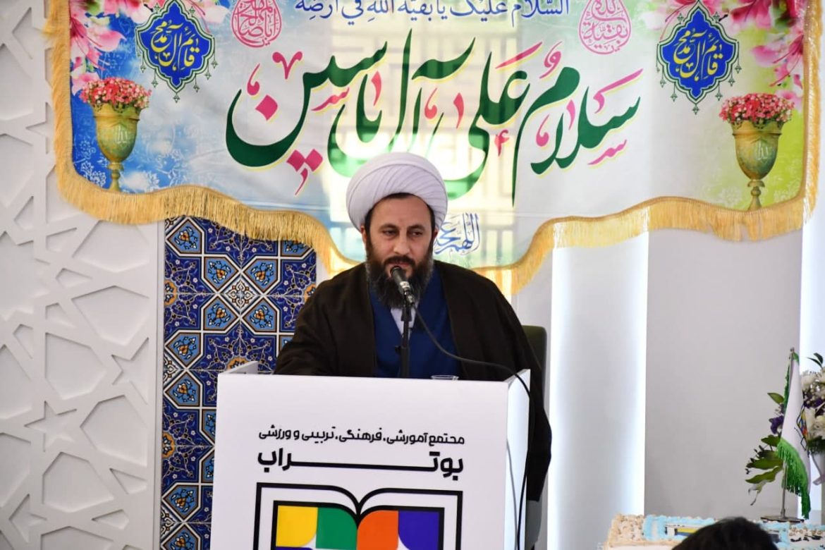 حضور و سخنرانی امام جمعه شهرستان خوی در مراسم جشن تکلیف دانش آموزان مجتمع بوتراب
