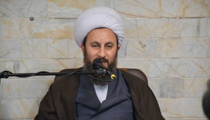 نشست صمیمی رئیس و جمعی از داوطلبین جمعیت هلال احمر شهرستان خوی با امام جمعه شهرستان خوی بمناسبت هفته هلال احمر