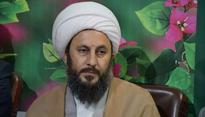 حجت الاسلام والمسلمین قاسم خانی، امام جمعه شهرستان خوی، در مراسم جشن بزرگ عید سعید قربان که در پارک حافظ منطقه کامران برگزار شد، حضور یافت.