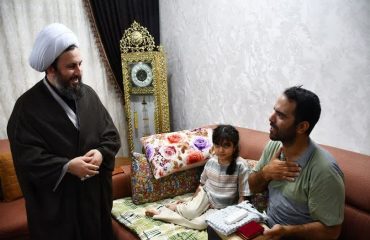 عیادت امام جمعه شهرستان خوی از جانباز سرافراز پاسدار میرحسن جعفرزاده