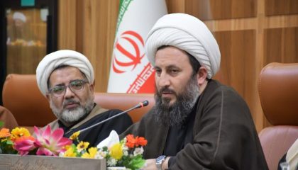 حضور و سخنرانی امام جمعه شهرستان خوی در همایش مسئولان و دبیران شورای امر به معروف و نهی از منکر ادارات و نهاد های حاکمیتی شهرستان خوی در سالن شهید برگزینی