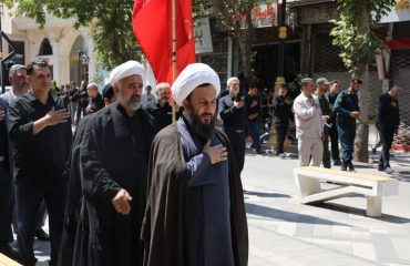 حضور امام جمعه شهرستان خوی در دسته عزاداری خیابانی سالروز رحلت حضرت رسول اکرم(ص) و شهادت حضرت امام حسن مجتبی(ع)