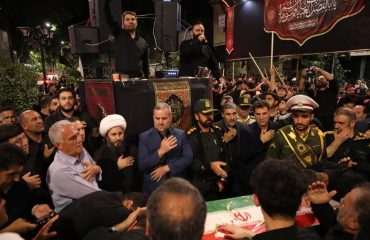 مراسم وداع با شهید امیرحسین باقرلو در هسته مرکزی شهر خوی با حضور امام جمعه شهرستان خوی