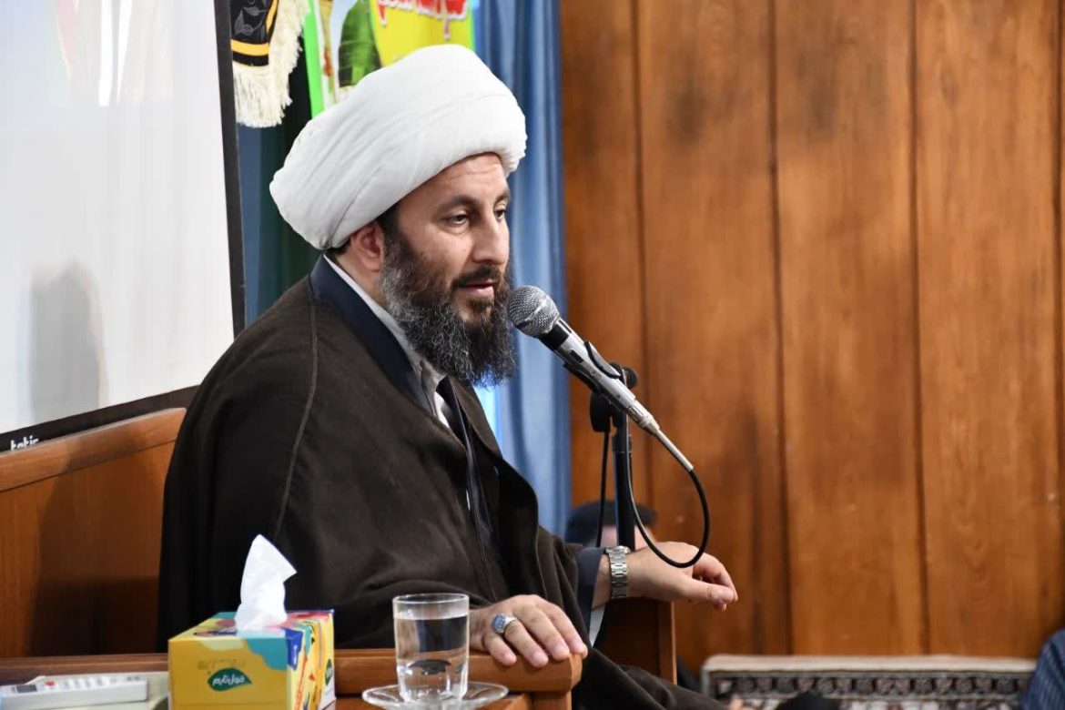 حضور امام جمعه شهرستان خوی در آیین افتتاحیه سال تحصیلی جدید مدرسه علمیه آیت الله نمازی خوی