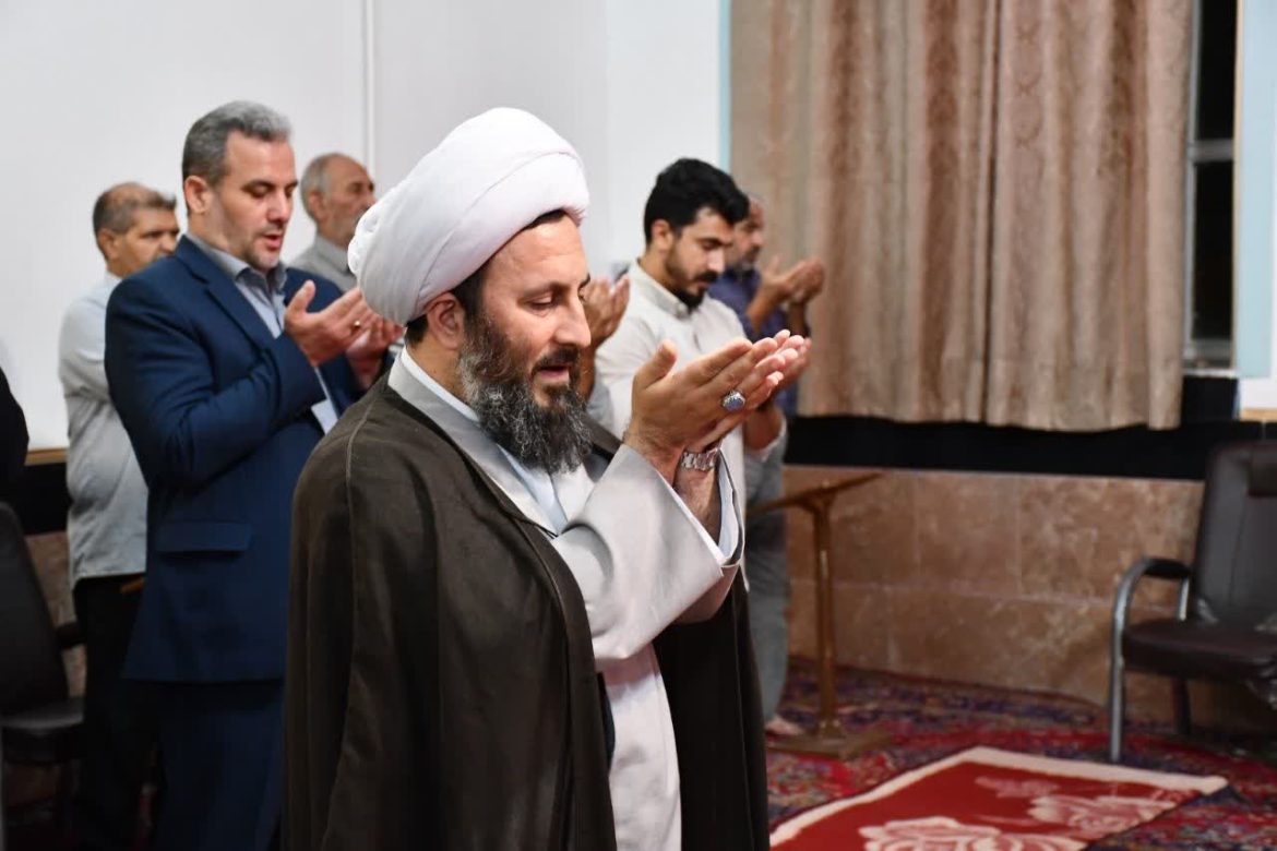 دیدار مدیر عامل بانک مسکن استان آذربایجان غربی با امام جمعه شهرستان خوی
