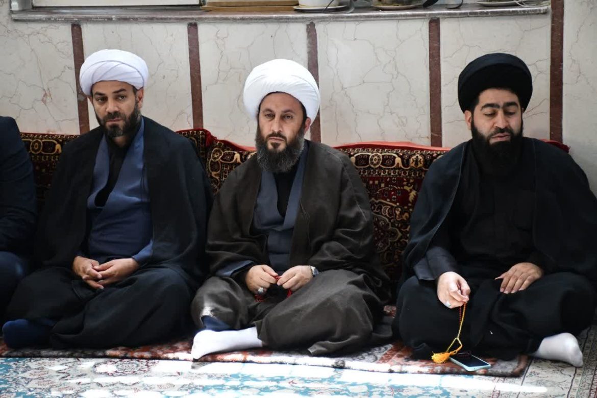 حضور امام جمعه شهرستان خوی در مراسم عزاداری و سخنرانی بمناسبت سالروز شهادت امام حسن عسکری (علیه السّلام) در بقعه متبرکه شیخ نوایی