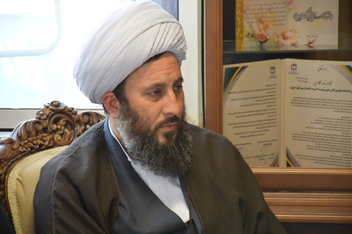 حضور امام جمعه شهرستان خوی در جلسه رسیدگی به مشکلات موسسه خیریه سالمندان مهر کوثر خوی