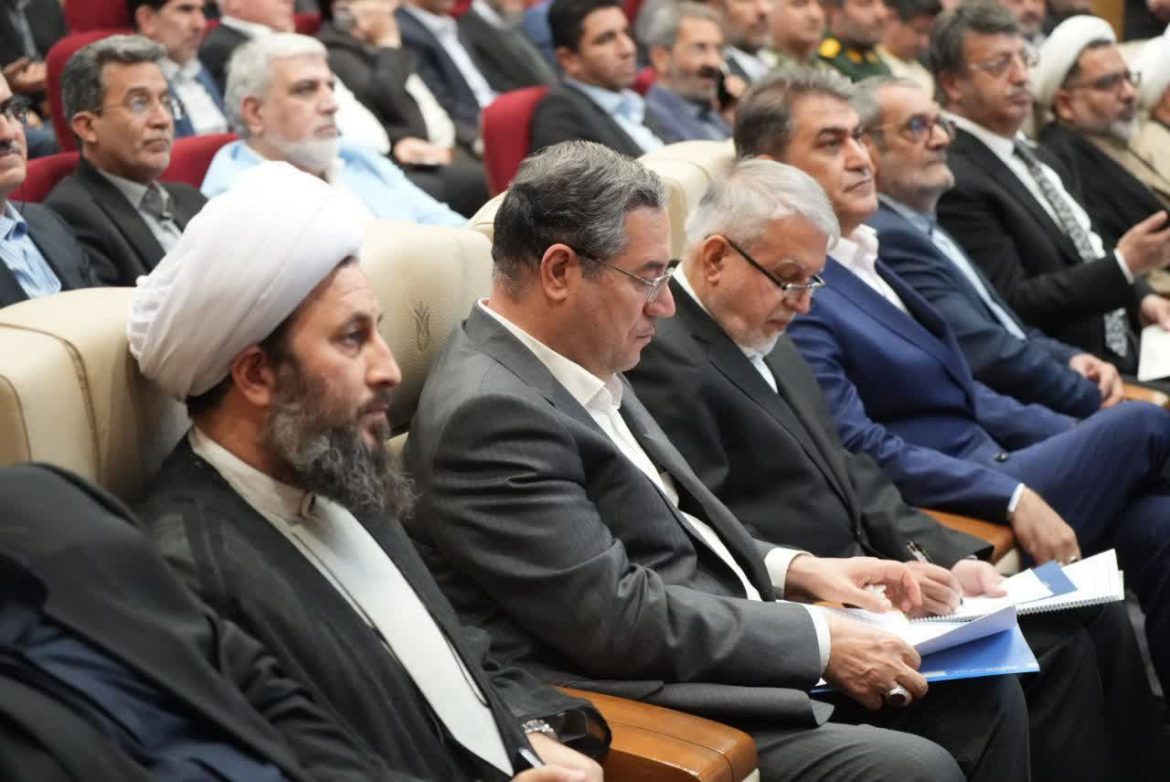 حضور امام جمعه شهرستان خوی در آیین اختتامیه همایش بین‌المللی شمس و مولانا در خوی