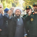 حضور امام جمعه شهرستان خوی در راهپیمایی سراسری بشارت نصر در حمایت از مردم مقاوم و قهرمان فلسطین