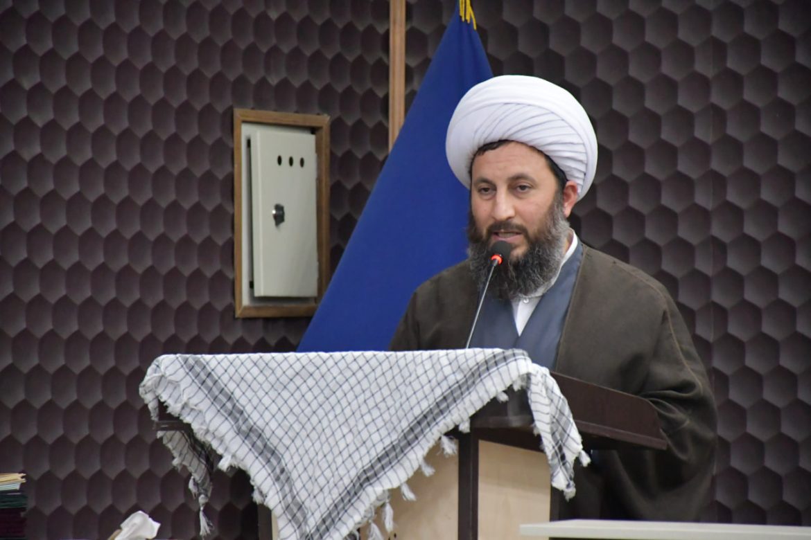 حضور و سخنرانی امام جمعه شهرستان خوی در همایش تجلیل از رزمندگان،پیشکسوتان و ایثارگران دفاع مقدس و روسای فعال در دستگاه های اجرایی دخیل در جنگ ۱۲ روزه