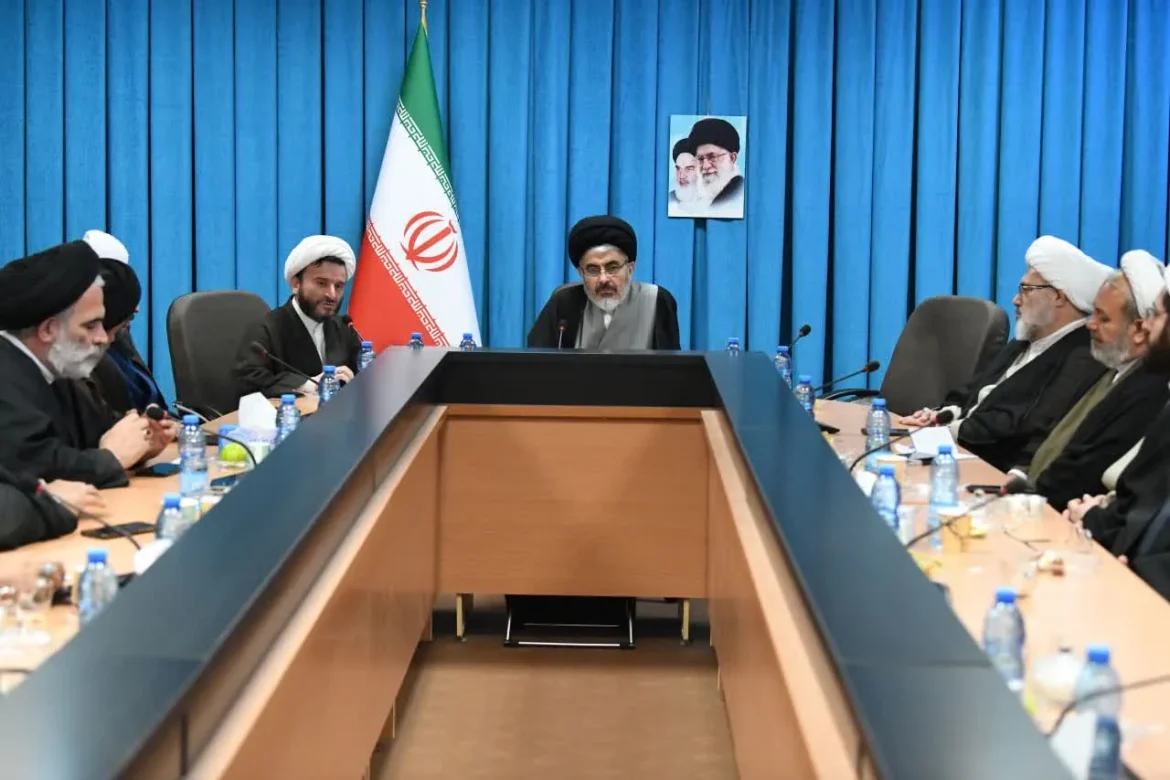 حضور امام جمعه شهرستان خوی در نشست فصلی ائمه جمعه آذربایجان غربی