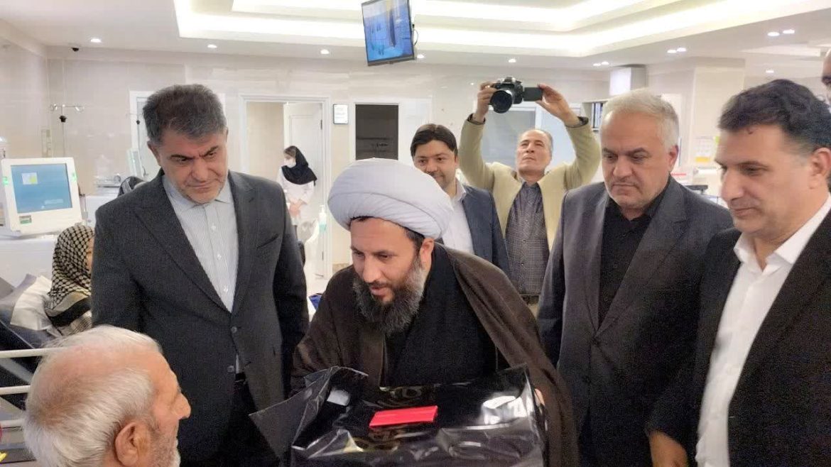 بازدید امام جمعه شهرستان خوی از مرکز همودیالیز خوی