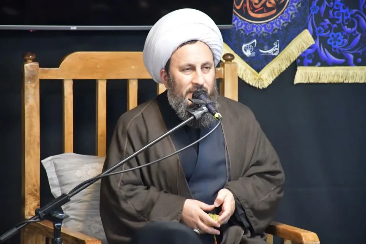 سخنرانی امام جمعه شهرستان خوی در هئیت انصارالمهدی اتحادیه انجمن‌های اسلامی دانش آموزی (خواهران) خوی