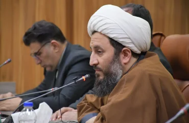 حضور امام جمعه شهرستان خوی در مراسم با باقیان ” آئین تکریم مادران و همسران شهدا ” در سالن شهید برگزینی شهرداری حضور امام جمعه شهرستان خوی در مراسم با باقیان