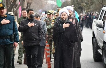 حضور امام جمعه شهرستان خوی در دسته عزاداری خیابانی سالروز شهادت امام موسی کاظم (ع)