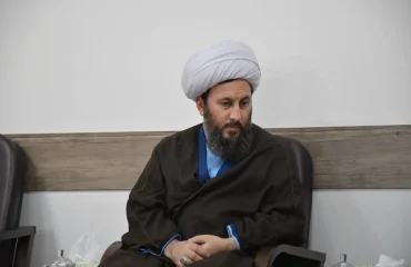 دیدار رئیس اداره ثبت احوال با امام جمعه شهرستان خوی بمناسب روز ملی ثبت احوال