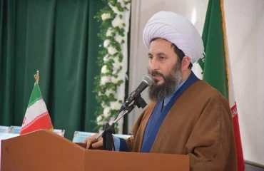 حضور و سخنرانی امام جمعه شهرستان خوی در اجلاسیه نماز دبیرستان ام البنین (س) شهر زرآباد