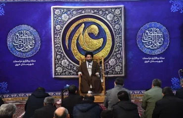 حضور امام جمعه شهرستان خوی در دومین شب از مراسم ولادت مولای متقیان امام علی(ع) و ششمین سالگرد شهادت حاج قاسم سلیمانی